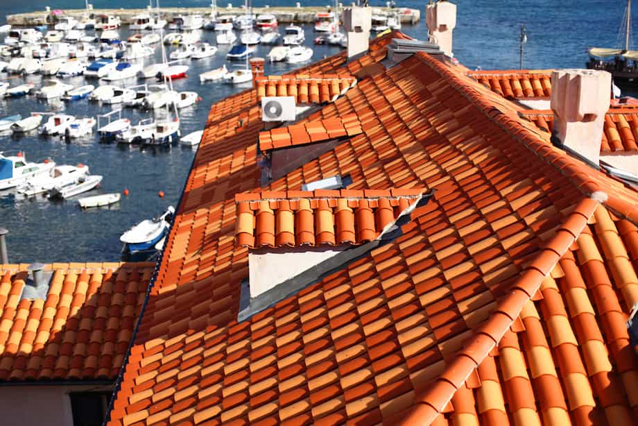 mediterranean style roofing - Famous red tiled rooftops in Dubrovnik